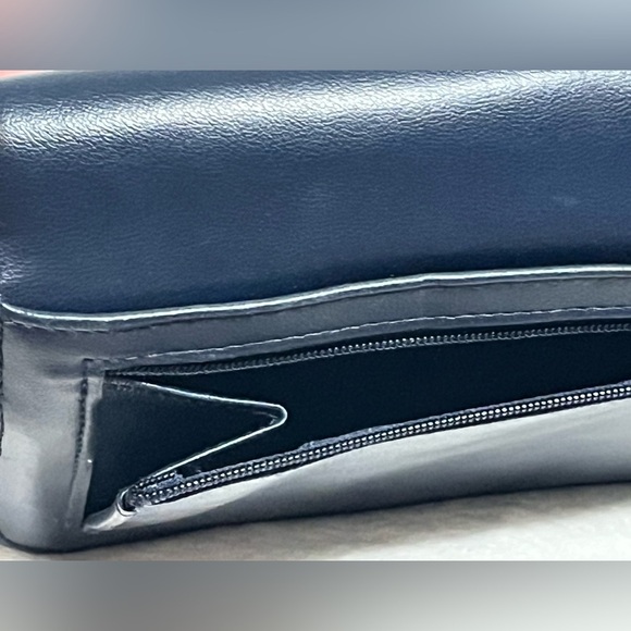 Buxton Blue Crossbody Wallet Purse with Many Zipper Pockets Card Slots 52” Strap - Picture 8 of 16